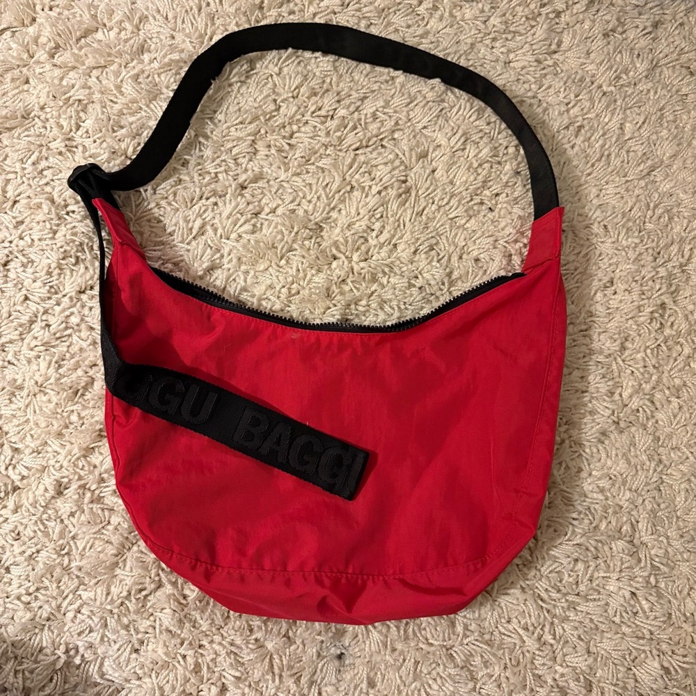 Baggu Medium Crescent Candy Apple - image 1